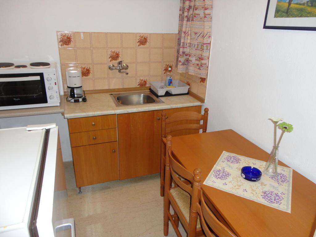 Maik Apartments メタモルフォシ 部屋 写真