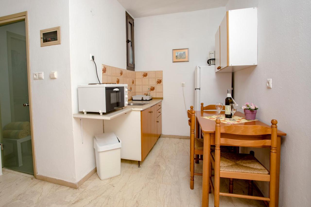 Maik Apartments メタモルフォシ エクステリア 写真